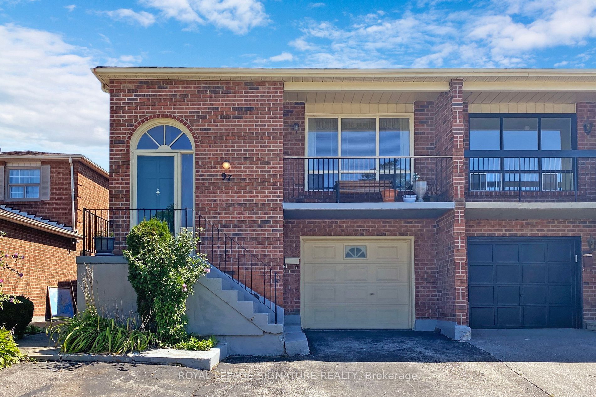New property listed in East Woodbridge, Vaughan